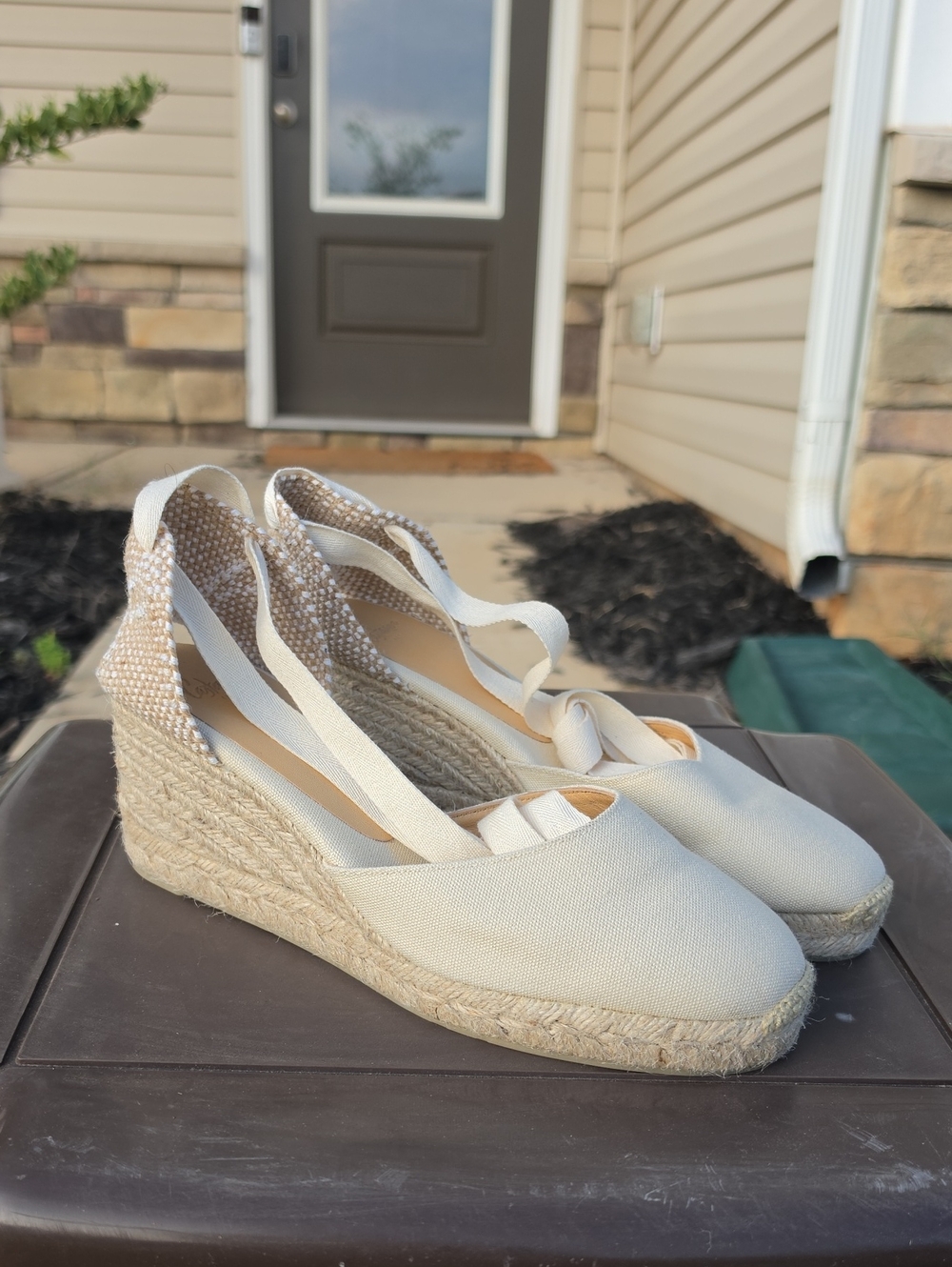 Castaner Cream Ivory Espadrille Wedge Sandals with Ankle Wrap Size 39(8)